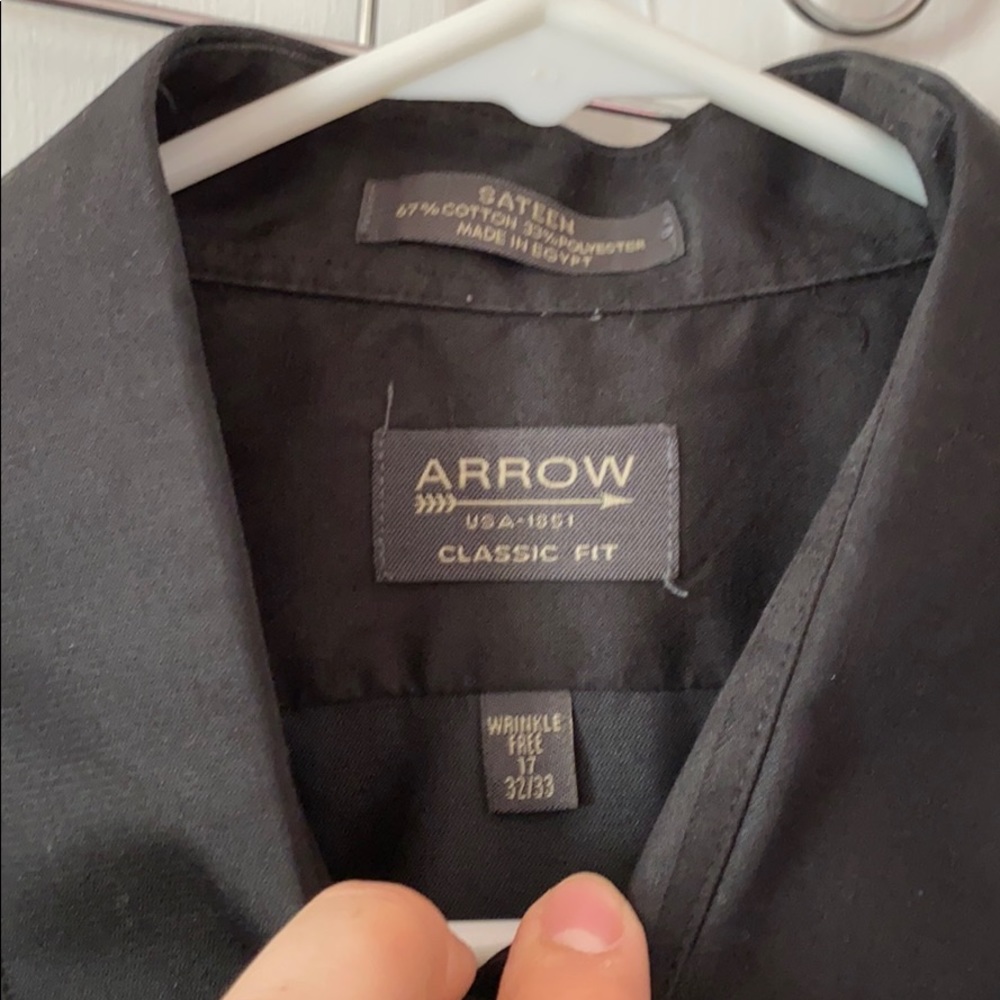 Arrow men’s dress shirt 17’ neck 32/33 body